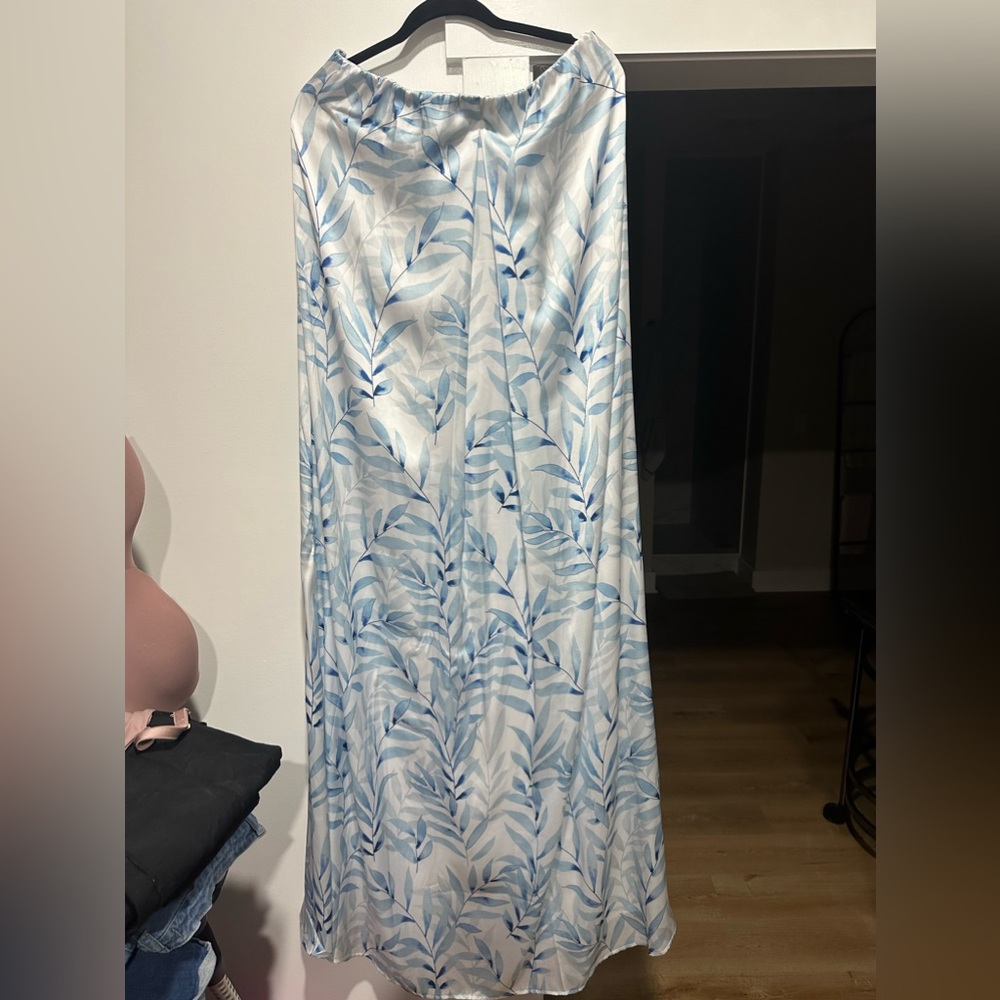 Strapless dress